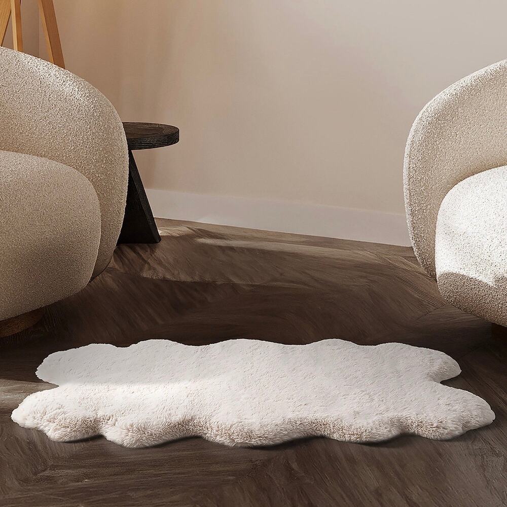 2 Mon Chateau Faux Fur Mini Quad Rugs 24” x 39”
